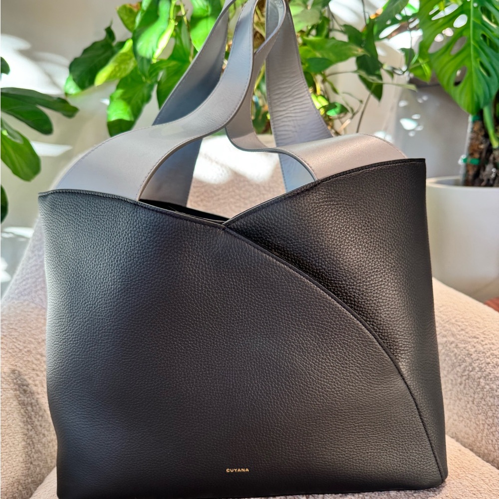 NEW Cuyana Black Tote